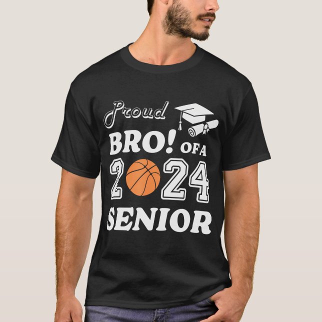 Proud Bruder eines 2024 Senior Basketball Graduati T-Shirt (Vorderseite)