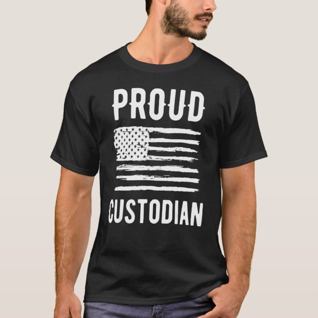 Proud Custodian Profession American Flag T-Shirt (Vorderseite)
