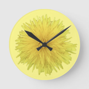 Proud Dandelion Blume - transparent. Runde Wanduhr