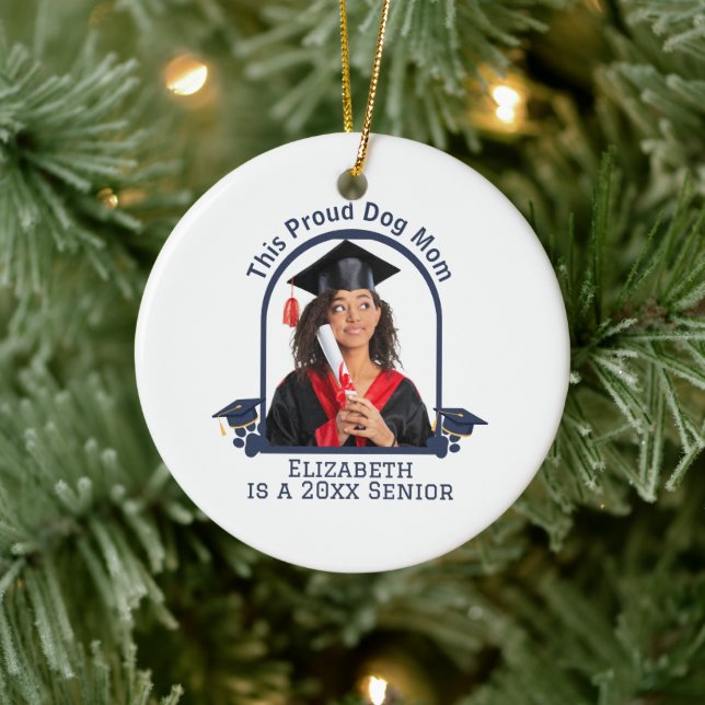 Proud Dog Mum ist ein Senior - Custom Abschluss Keramik Ornament (Baum)