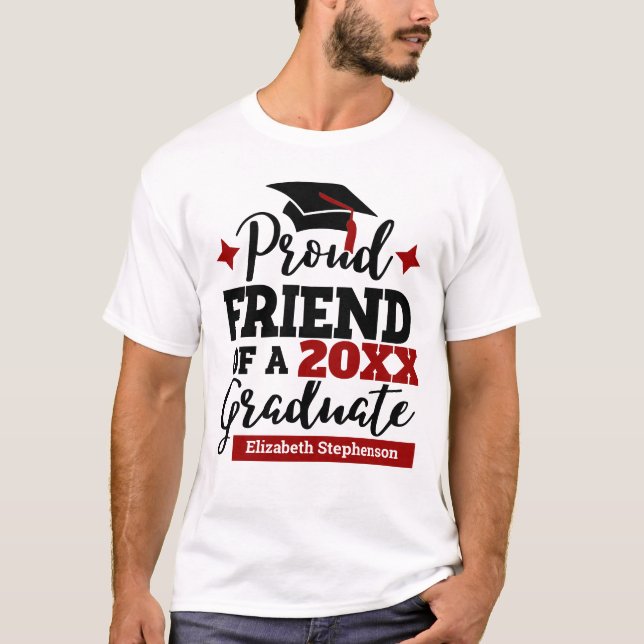 Proud Friend 2022 Absolvent schwarzen roten Tassel T-Shirt (Vorderseite)