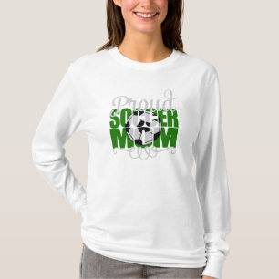 Proud-Fußball-Mama mit grünen Buchstaben T-Shirt