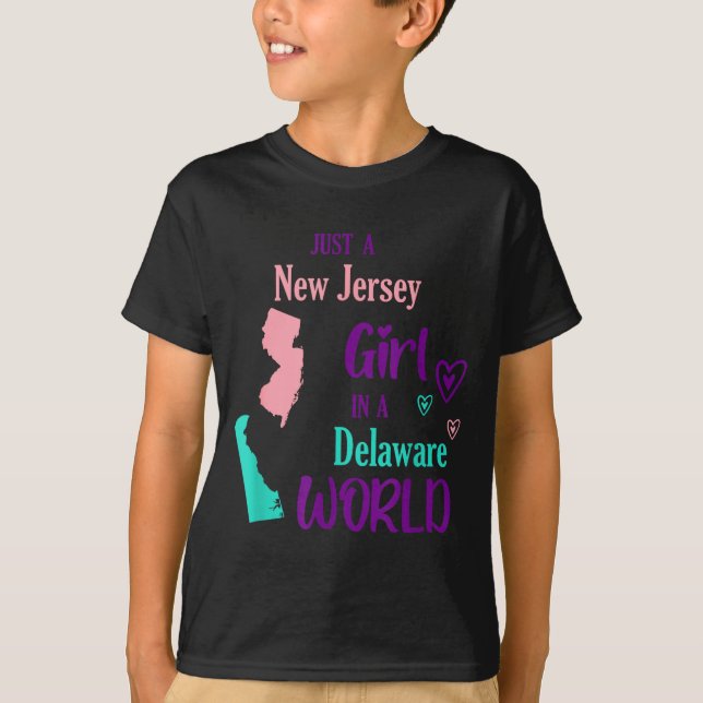 Proud Girl Just A New Jersey Girl In A Delaware Wo T-Shirt (Vorderseite)