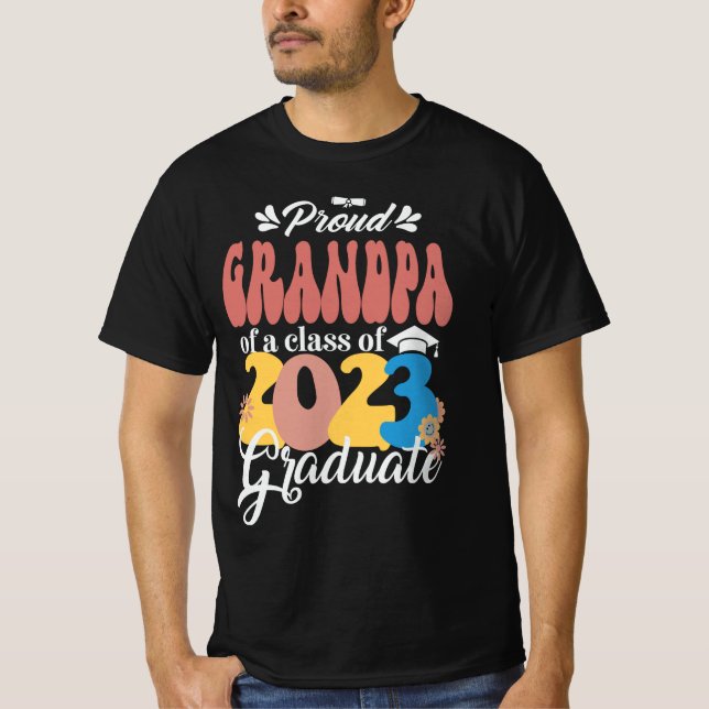 Proud GRANDPA einer Klasse von 2023 Graduate Retro T-Shirt (Vorderseite)