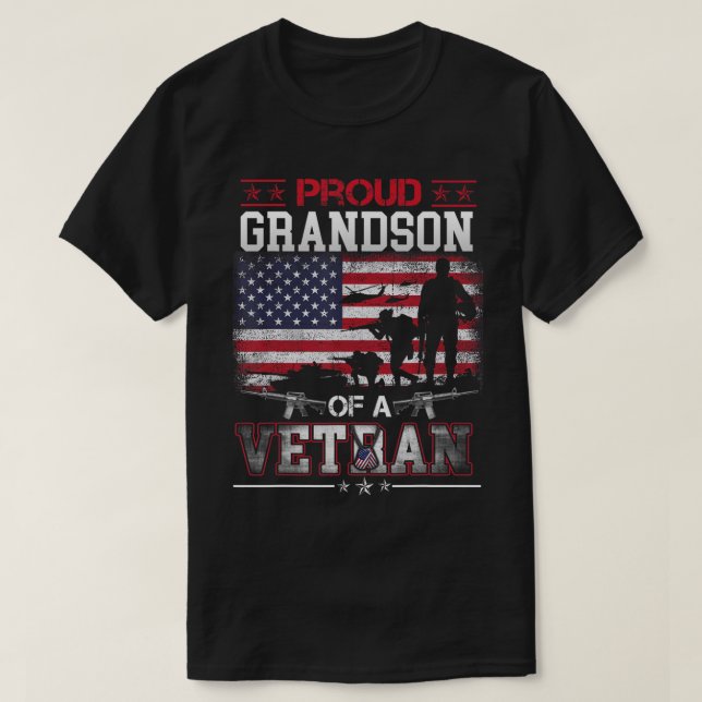 Proud Grandson eines Veteranen unter der US-Flagge T-Shirt (Design vorne)
