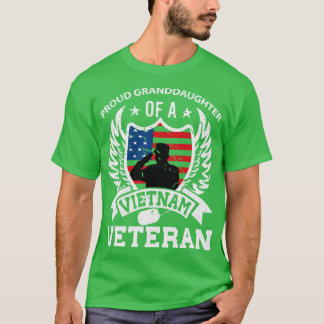 Proud Grandtochter Vietnam Veteran T-Shirt