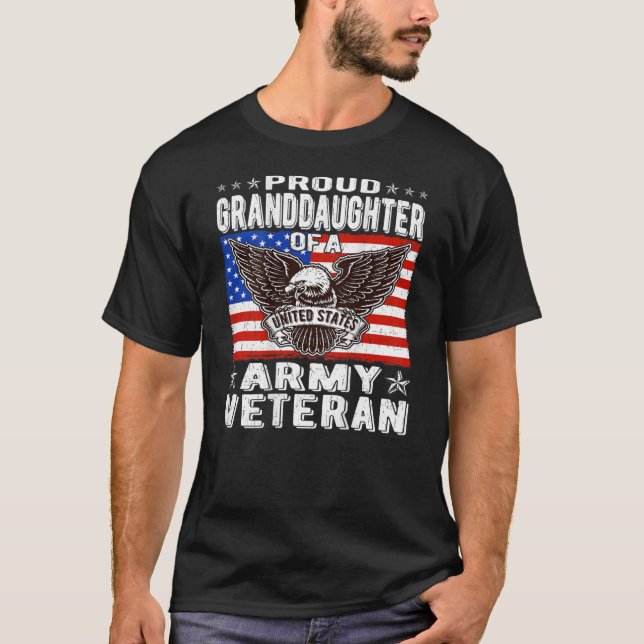 Proud Grandtochter von Army Veteran Patriotic Mili T-Shirt (Vorderseite)