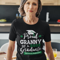 Proud Granny von 2023 Absolvent schwarzen grünen T