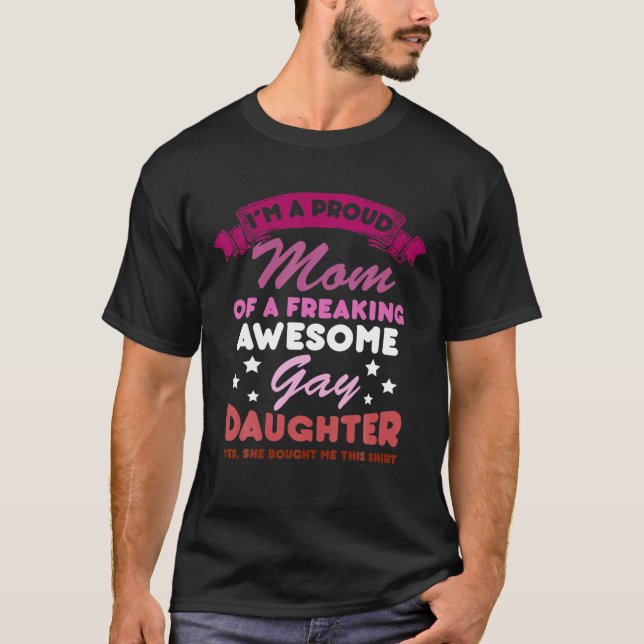 Proud Mama Gay Daughter Lesbian Flag LGBTQ Funny L T-Shirt (Vorderseite)