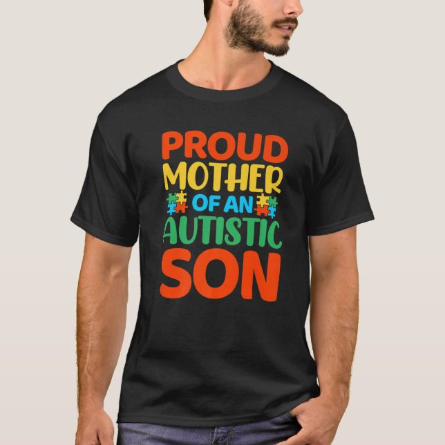 Proud Mutter eines autistischen Sohnes T-Shirt (Vorderseite)