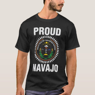 Proud Navajo Nation - großes Siegel des navajo T-Shirt