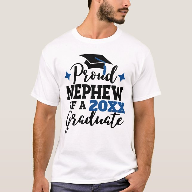 Proud Neffe 2022 Absolvent schwarzen blauen Tassel T-Shirt (Vorderseite)