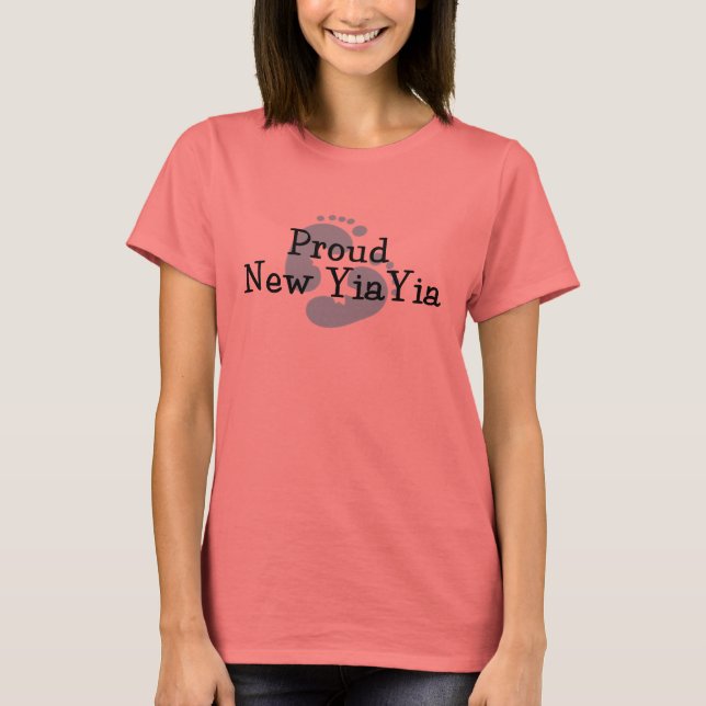 Proud New Yiayia Baby Boy Footprints T-Shirt (Vorderseite)