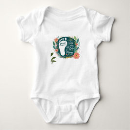 Proud Nurse Mama - Floral Baby Footprint Design Strampler