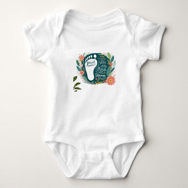 Proud Nurse Mama - Floral Baby Footprint Design Strampler (Vorderseite)