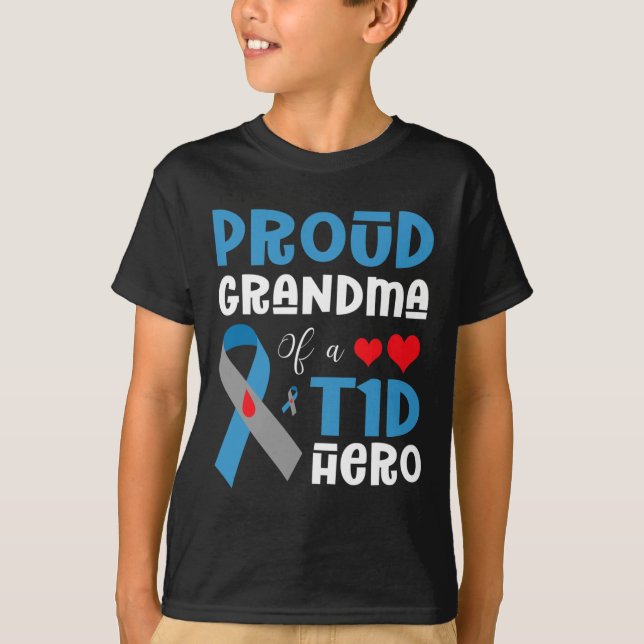 Proud Oma A T1d Hero Typ 1 Diabetes Awaren T-Shirt (Vorderseite)