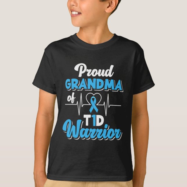 Proud Oma A T1D Warrior Diabetiker Diabetes A T-Shirt (Vorderseite)