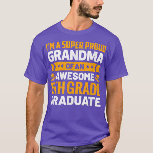 Proud Oma eines Phantastischen Graduiertengrades T-Shirt