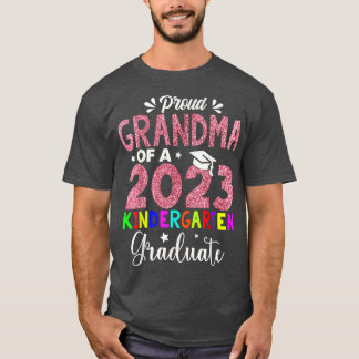 Proud Oma of 2023 Kindergarten Graduate Mutter T-Shirt
