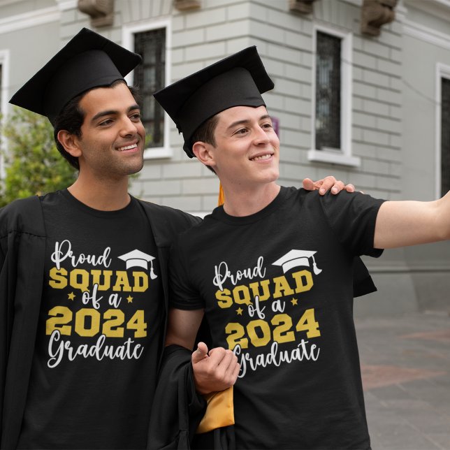 Proud Squad of the Graduate 2024 T-Shirt (Von Creator hochgeladen)