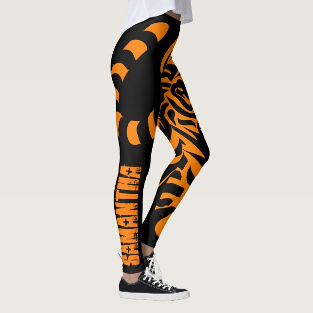 Prowling Tiger Black & Orange Individuelle Name Le Leggings (Rechts)