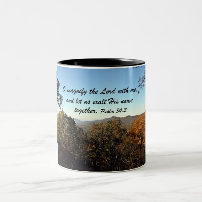 Psalm 34:3 zweifarbige tasse (Mittel)