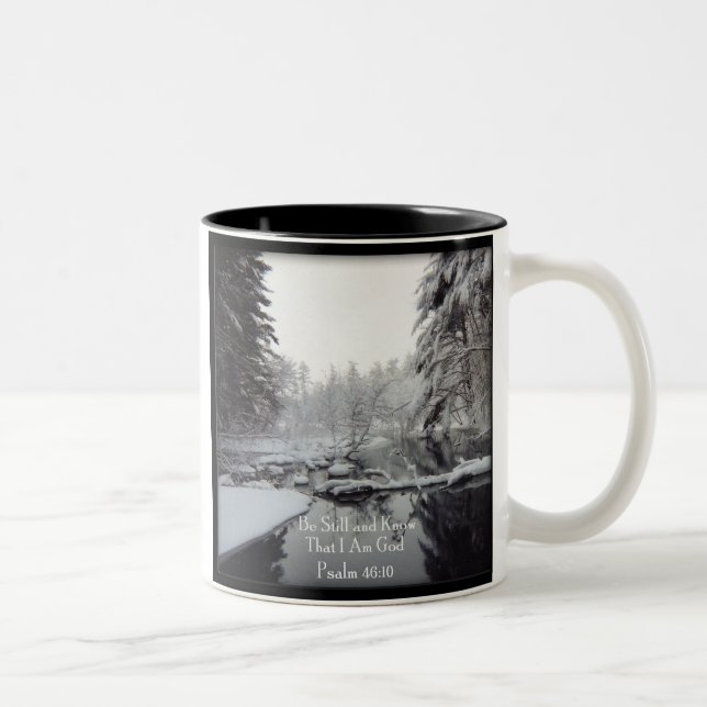 Psalm-46:10 - Winter-Szene Zweifarbige Tasse (Rechts)