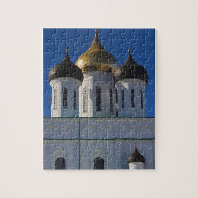 Pskov Kreml und Dreifaltigkeitskirche Puzzle (Vertikal)