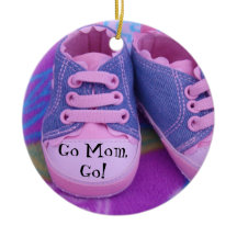 Pssst Mama schläft Schmuckschild Rosa Babyschuhe