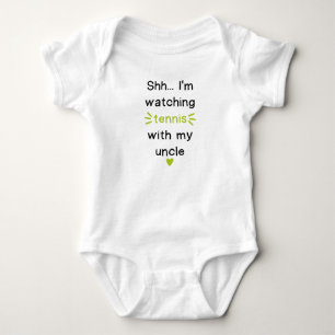 Pst, ich schaue mit meinem Onkel Tennis Lustig Baby Strampler