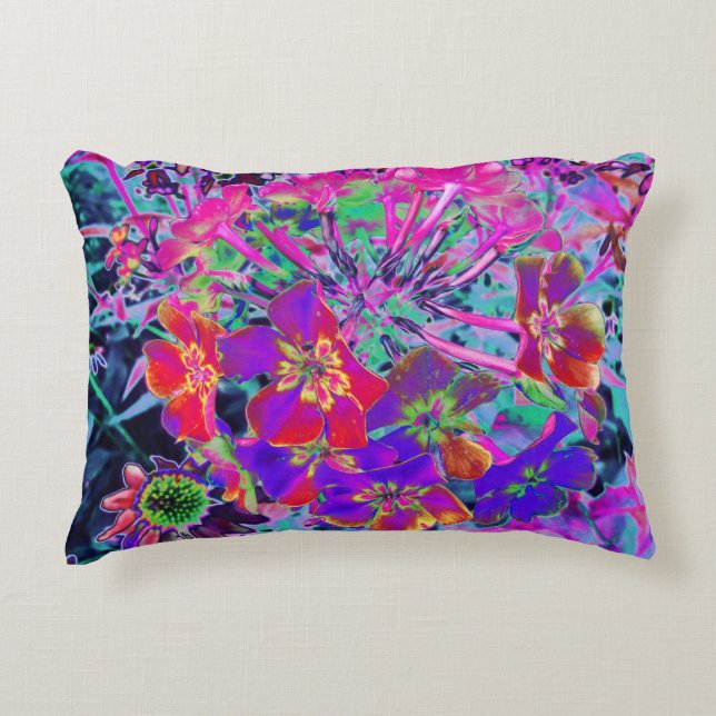 Psychedelisch farbige Rot- und Lila-Blumen Dekokissen (Vorderseite)