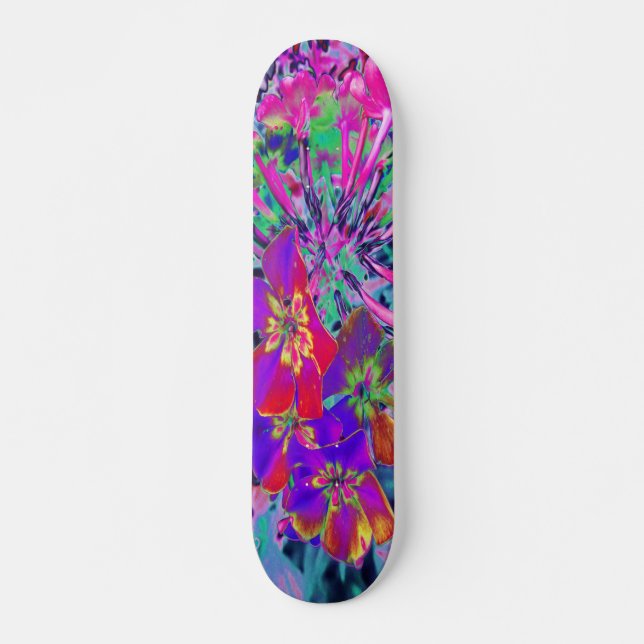 Psychedelisch farbige Rot- und Lila-Blumen Skateboard (Vorne)