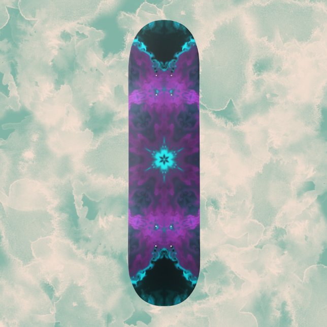 Psychedelische Hippie Lila und Aquamarin Skateboard (Von Creator hochgeladen)