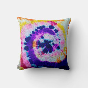 Psychedelische Spirale. Mehrfarbige Stoff-Tie-Dye. Kissen