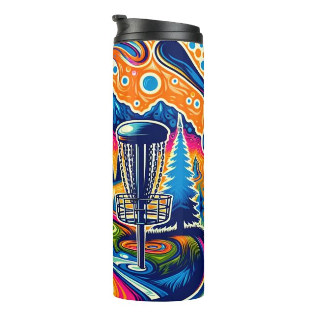 Psychedelischer Golfplatz in den Bergen Thermosbecher (Nach rechts gedreht)