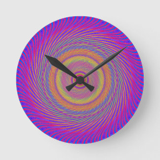 Psychedelisches gewundenes Muster: Runde Wanduhr