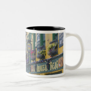 Pub, Dingle, Dingle-Halbinsel, County Kerry, Zweifarbige Tasse