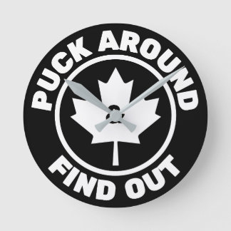 Puck Around & Finden Sie das kanadische Ahornleaf Runde Wanduhr