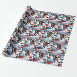 Pudel läuft im Schnee mit Weihnachtsmütze Geschenkpapier