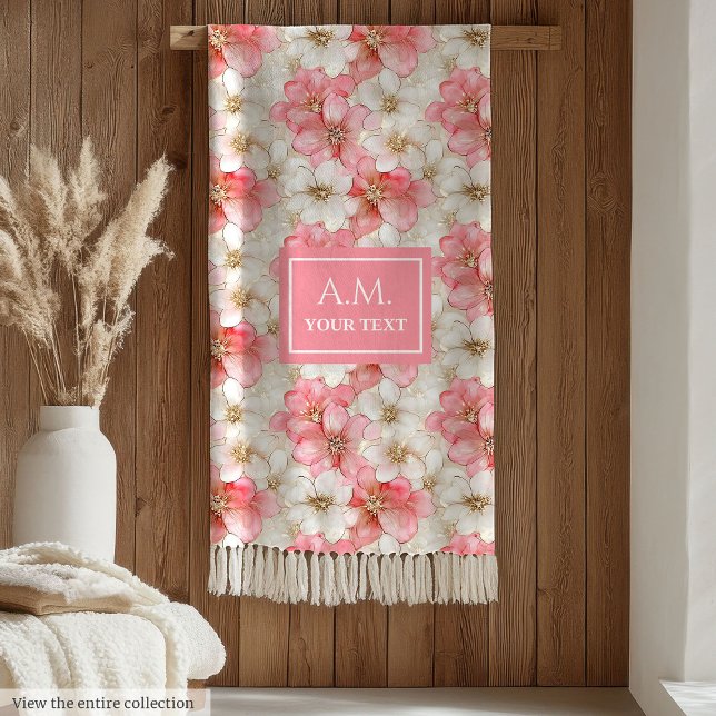 Puderrosa Blumen Elegante Monogrammdecke Fleecedecke (Powder Pink Flowers Elegant Monogram Blanket)
