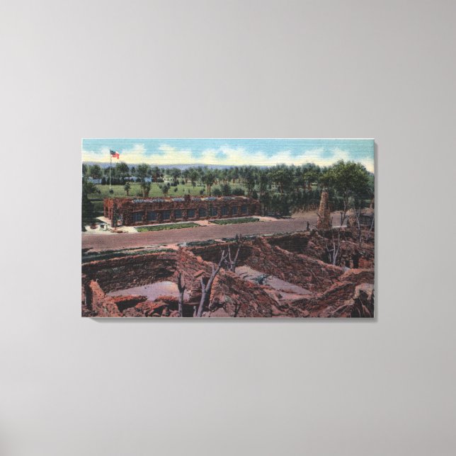 Pueblo, Colorado - Bird House & Animal Leinwanddruck (Vorderseite)