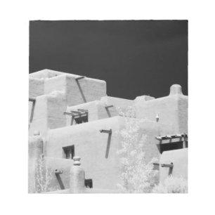 Pueblo-Stil-Adobe-Inn in Loretto, Santa Fe, Neu Notizblock