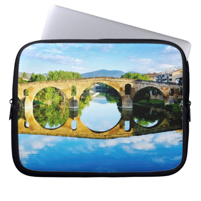 Puente La Reina Laptopschutzhülle (Vorderseite)