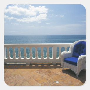 Puerto Rico. Korbsessel und geflieste Terrasse bei Quadratischer Aufkleber