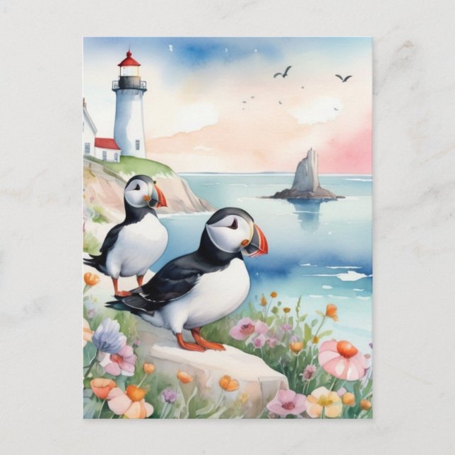 Puffins am Meer - Blume und Leuchtturm im Ozean Postkarte (Vorderseite)