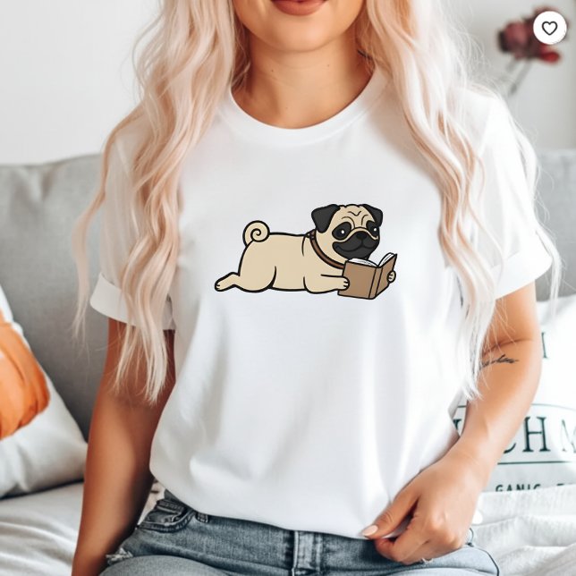 Pug Dog Reading Tee Funny Pug Mom   Dog reading (Von Creator hochgeladen)