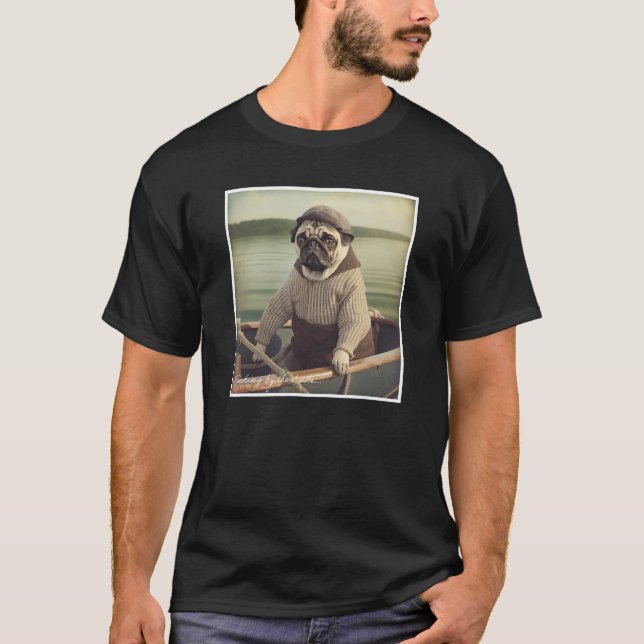 Pug Sailor Fishing  Vintage Graphic T-Shirt (Vorderseite)