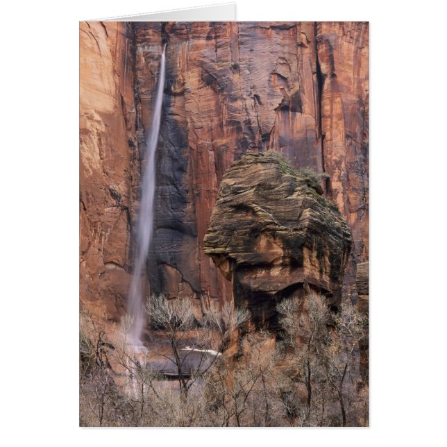 Pulpit und flüchtiger Wasserfall (Vorne)