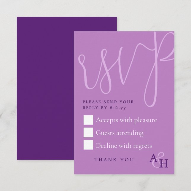 Pum Lila Calligraphy Script Wedding RSVP Card Karte (Vorne/Hinten)