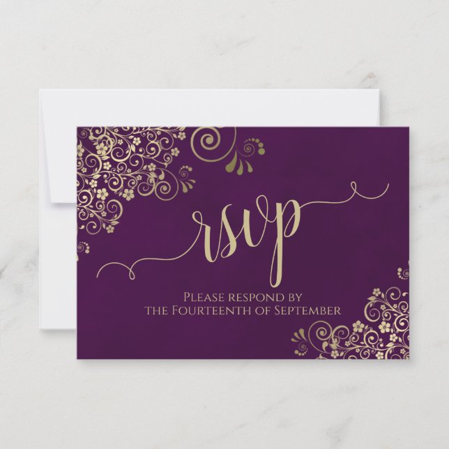 Pum Lila Gold Lace Elegante Calligrafy Wedding RSVP Karte (Vorderseite)